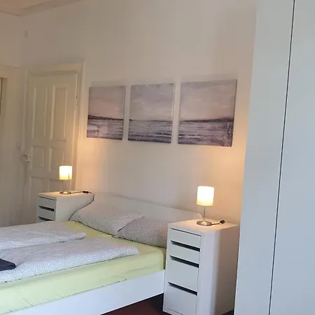 Grosses Haus Mit 3 Innenstadt Apartment *