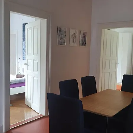 Grosses Haus Mit 3 Innenstadt Apartment