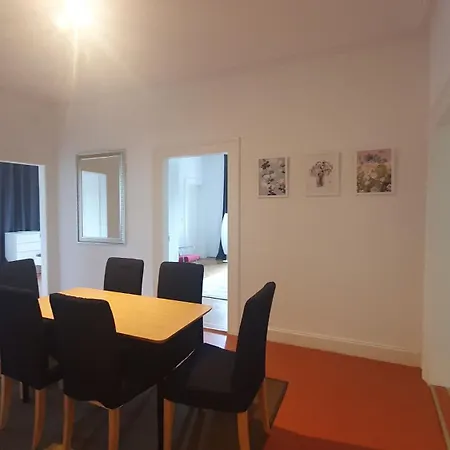 Apartment Grosses Haus Mit 3 Innenstadt