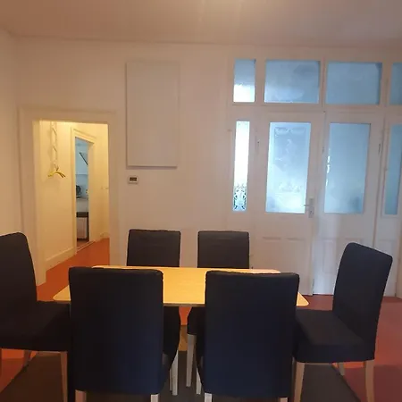 Grosses Haus Mit 3 Innenstadt Apartment Ravensburg