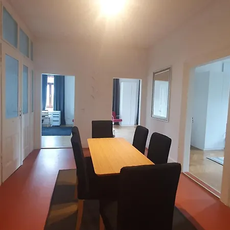 Grosses Haus Mit 3 Innenstadt *