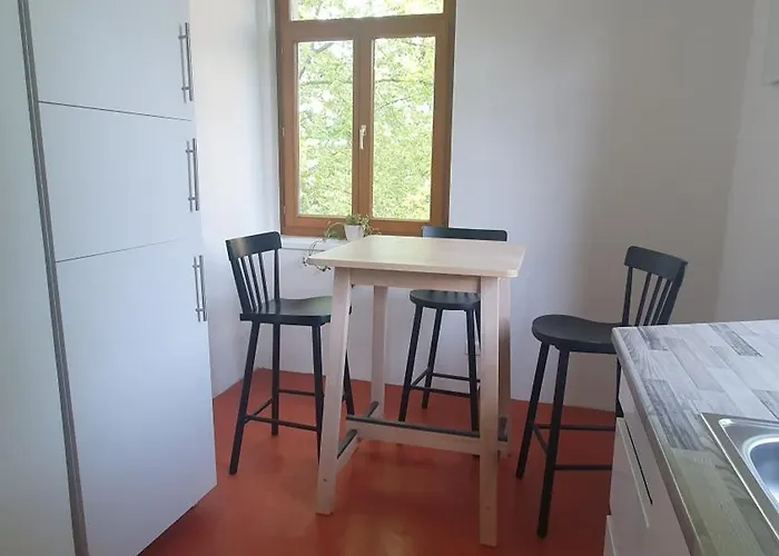 Grosses Haus Mit 3 Innenstadt